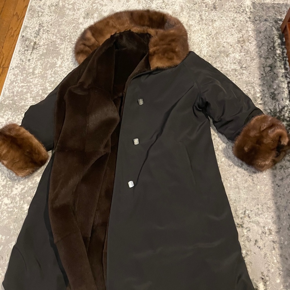 Italian Mink Coat - Picture 5 of 8